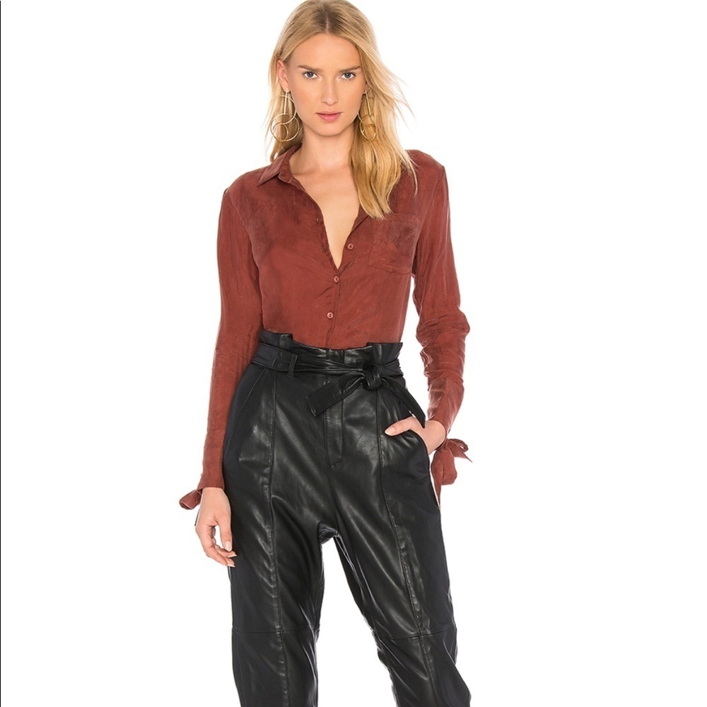 Rue grommet shirt in rust